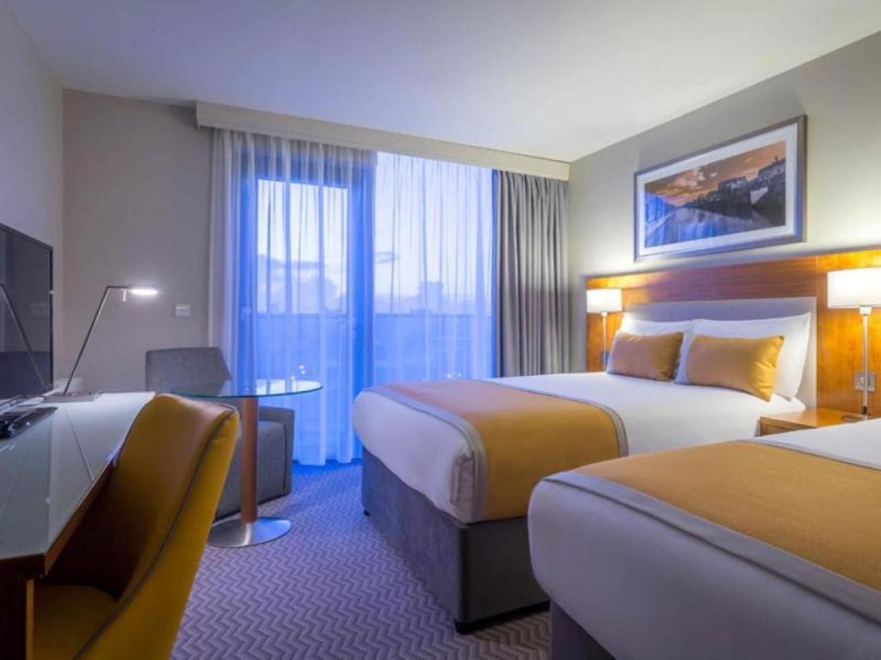 Maldron Hotel Tallaght Dış mekan fotoğraf