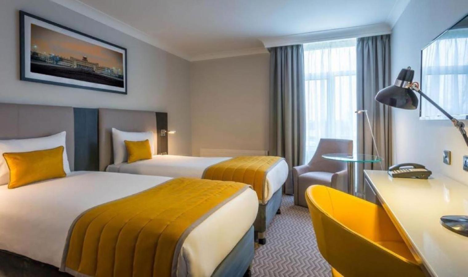 Maldron Hotel Tallaght Dış mekan fotoğraf